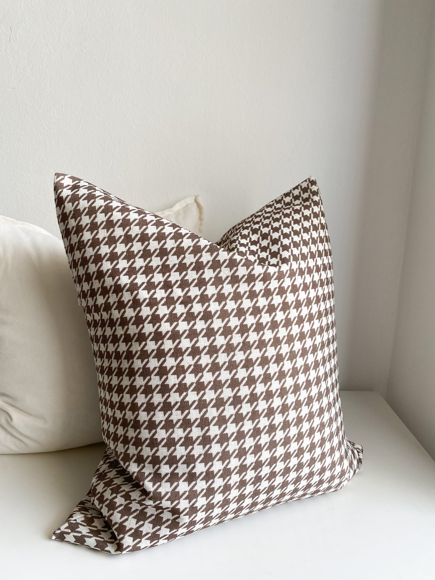 Pied De Poule Pillow- Coffee